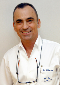 Доктор Гарсéс (Dr. JR Garcés Gatnau)